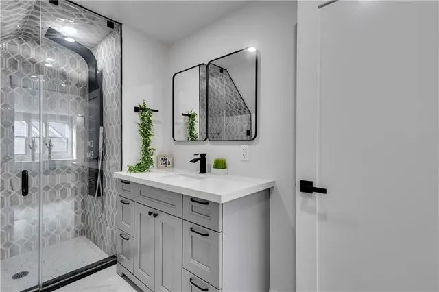 Additional image 27 of 1 ATHENS St