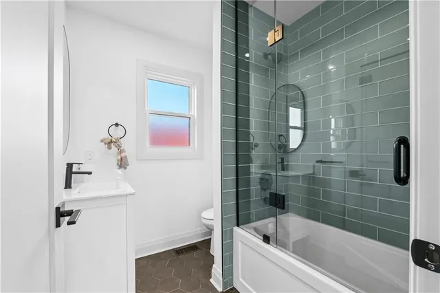 Additional image 22 of 286 EAST 18TH St