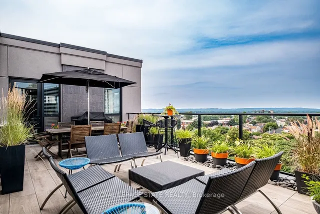 Additional image 35 of 181 James St Unit PH6