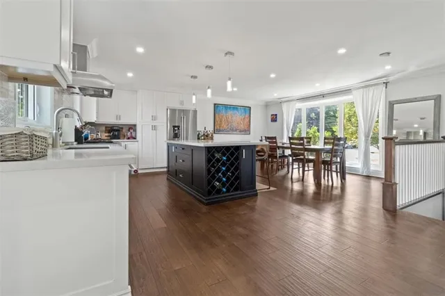 Additional image 17 of 2 CAREY St