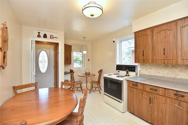 Additional image 14 of 217 GRANT Ave