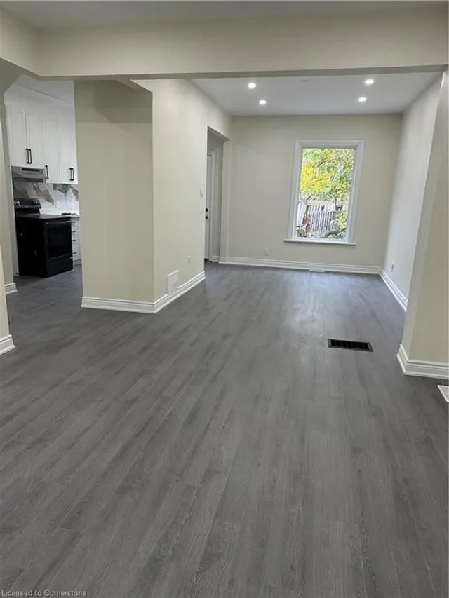 Additional image 20 of 57 Beach Rd