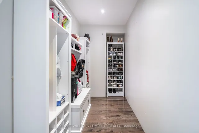 Additional image 29 of 95 ELLINGTON Ave