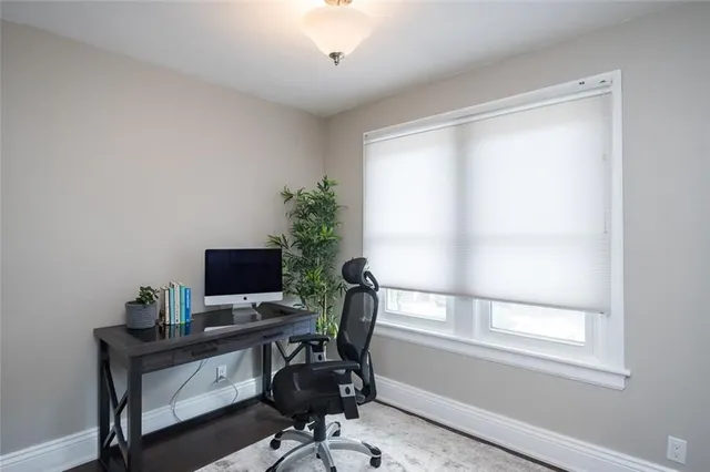 Additional image 29 of 78 GAGE Ave