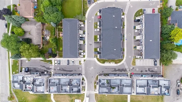 Additional image 23 of 383 Dundas St Unit 45