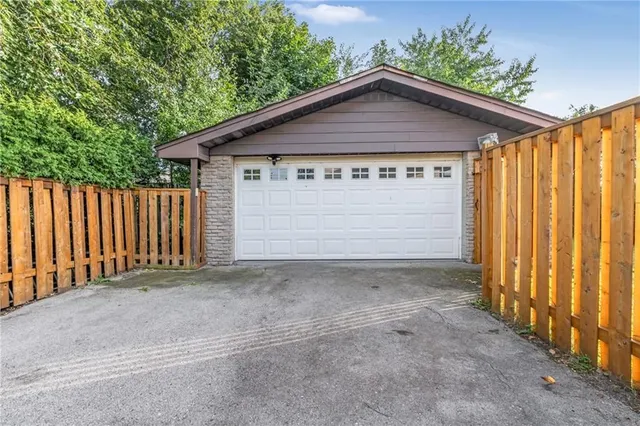 Additional image 43 of 88 RAND St