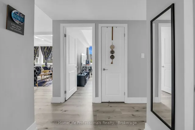 Additional image 2 of 120 Duke St Unit 704