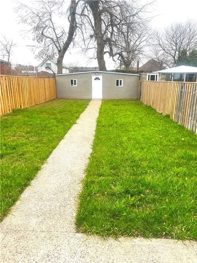 Additional image 5 of 208 Picton St