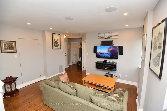 Additional image 8 of 36 James St Unit 1105