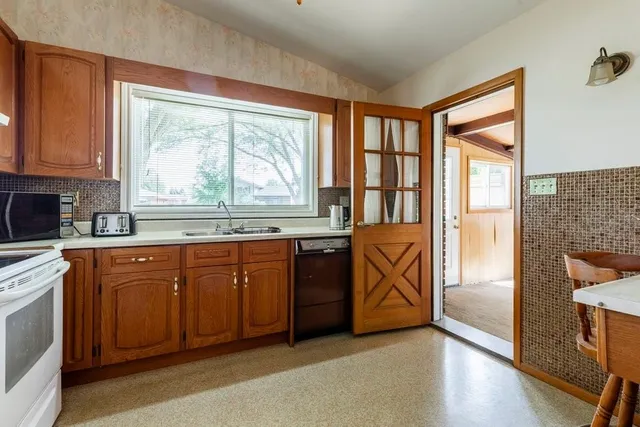 Additional image 10 of 10 VERA Crt