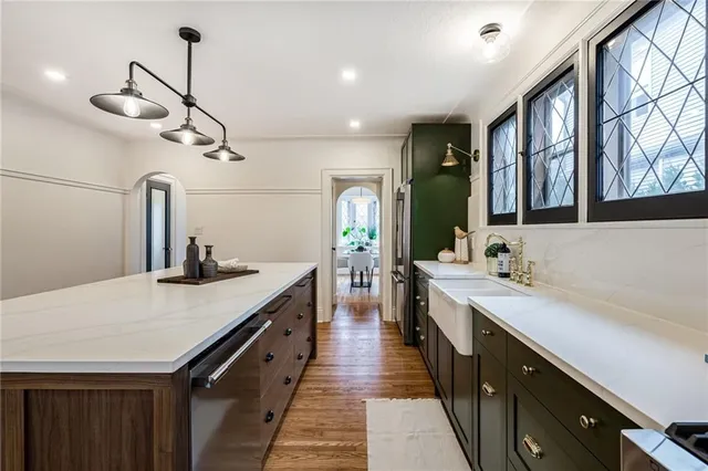 Additional image 16 of 111 LAKE AVENUE Dr