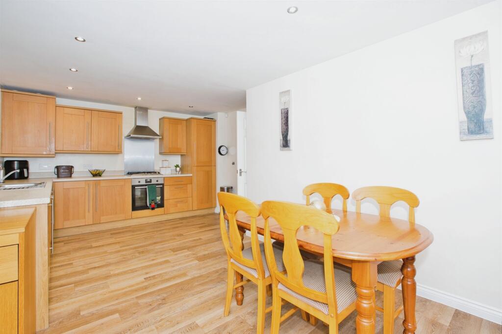 Additional image 7 of Harbin Close, Yeovil