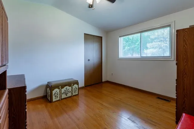 Additional image 13 of 10 VERA Crt