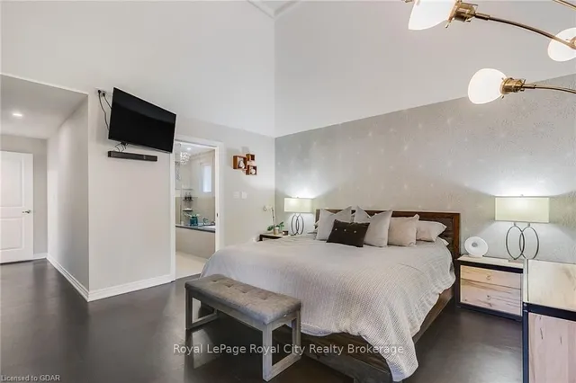 Additional image 19 of 20 WILDAN Dr