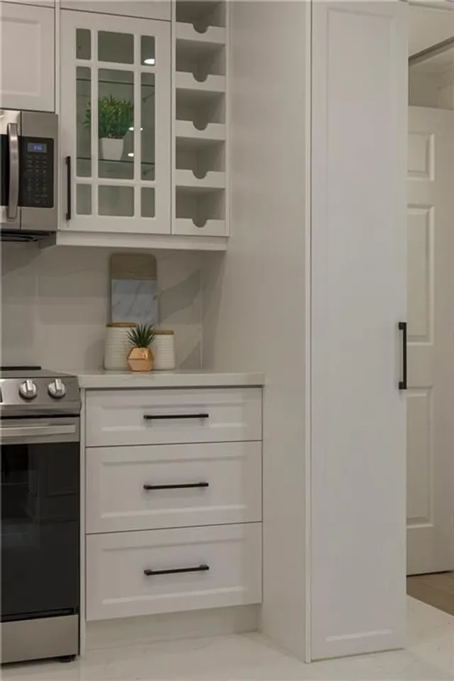 Additional image 22 of 564 ABERDEEN Ave