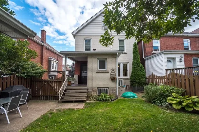 Additional image 50 of 78 GAGE Ave