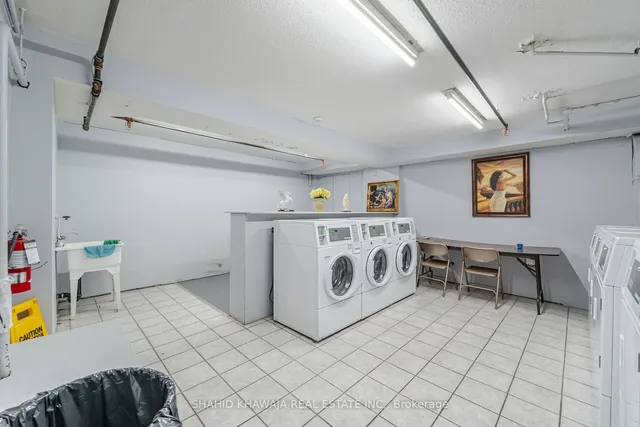 Additional image 30 of 75 Glenburn Crt Unit 1004