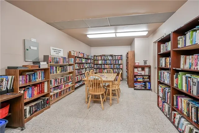 Additional image 32 of 301 FRANCES Ave Unit 306