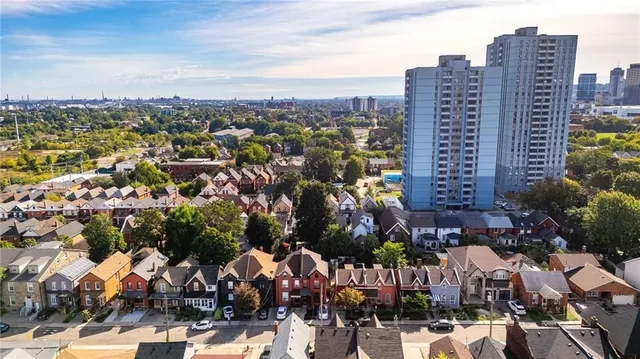 Additional image 49 of 170 RAY St