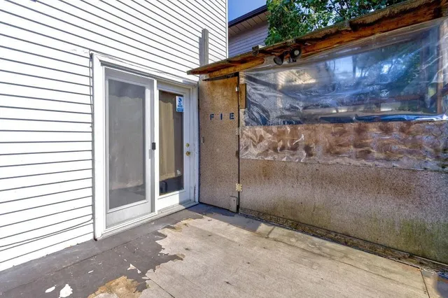 Additional image 47 of 591 TEMPLEMEAD Dr