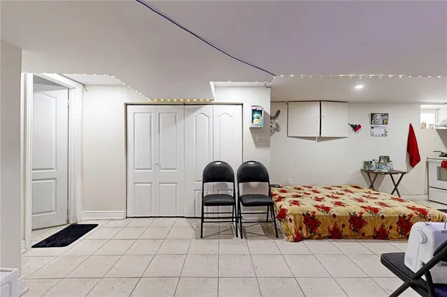 Additional image 31 of 192 WENTWORTH St