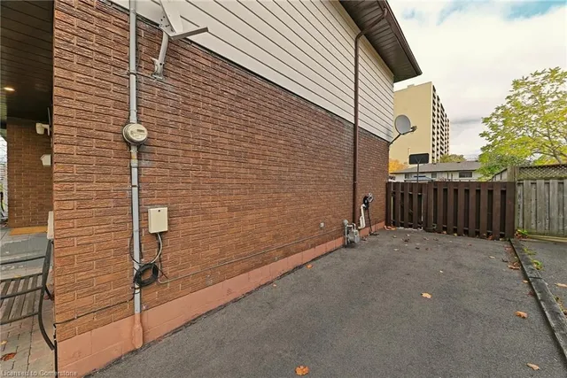 Additional image 33 of 98 Riverdale Dr