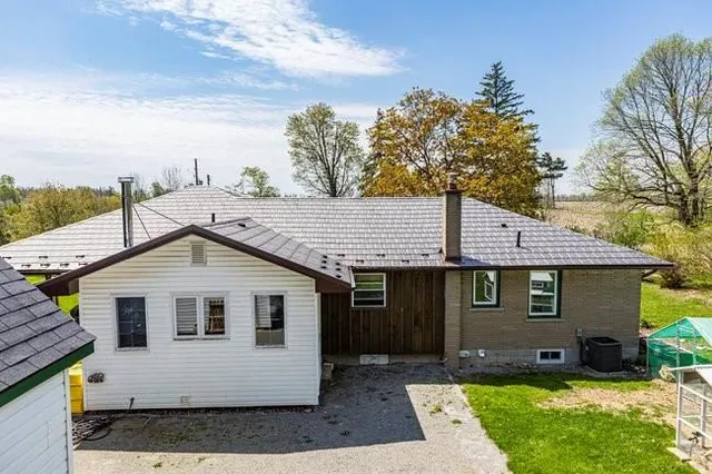 Additional image 48 of 3052 Guyatt Rd