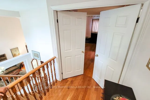 Additional image 36 of 88 Cabriolet Cres