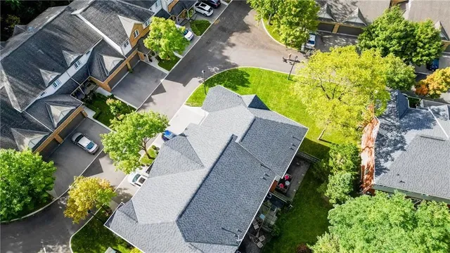 Additional image 46 of 120 BEDDOE Dr Unit 21