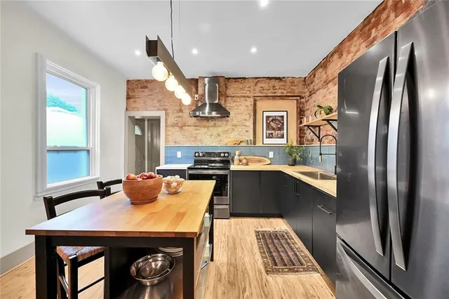 Additional image 18 of 365 CATHARINE St