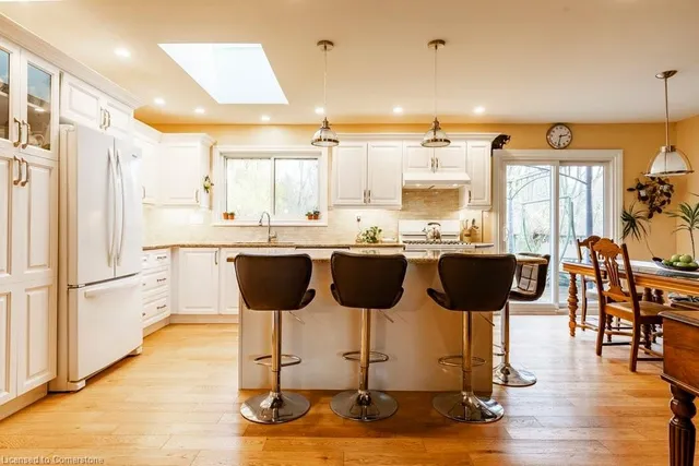 Additional image 7 of 10 Valleydale Crt