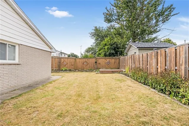 Additional image 24 of 8 CAMELOT Dr