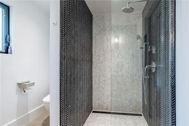 Additional image 31 of 97 OVERDALE Ave