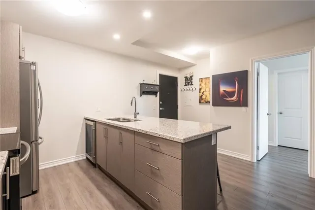 Additional image 13 of 2750 KING St Unit 203