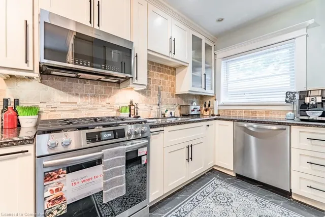 Additional image 16 of 98 Sherman Ave