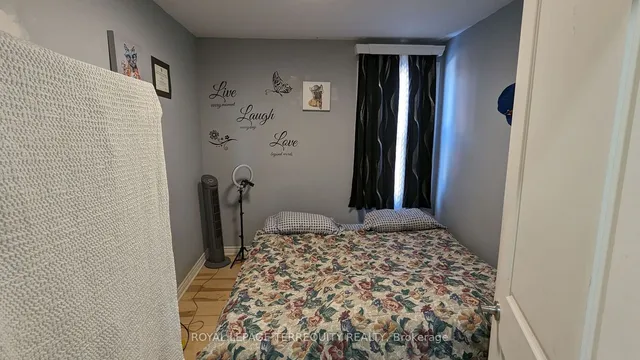 Additional image 34 of 24 Cheever St