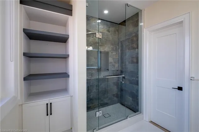 Additional image 40 of 117 Highland Rd