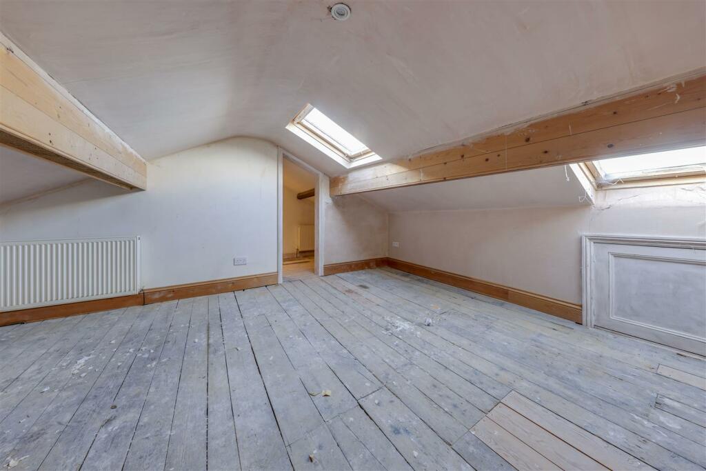 Additional image 34 of 5 Bed Character Home, ~3,000sqft, Superb Potential To Add Value