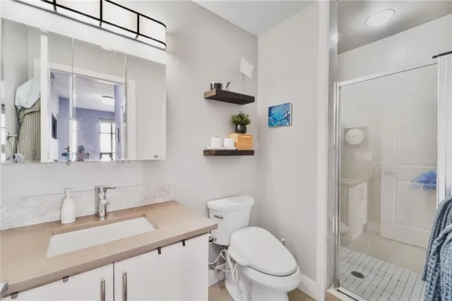 Additional image 30 of 90 CHARLTON Ave Unit 801