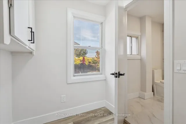 Additional image 15 of 2027 Brampton St