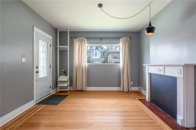 Additional image 5 of 46 ROSSLYN Ave