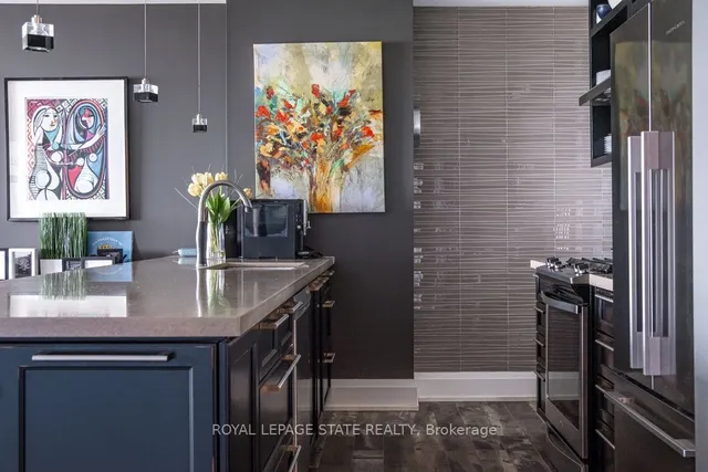 Additional image 8 of 181 James St Unit PH6