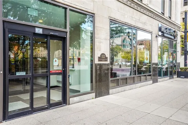 Additional image 4 of 112 King St Unit 1111