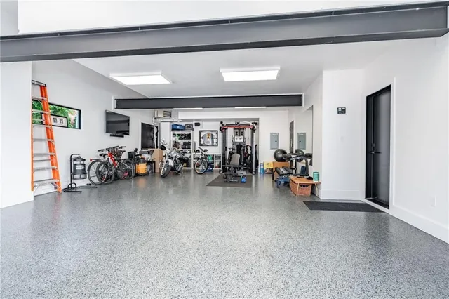 Additional image 34 of 97 OVERDALE Ave