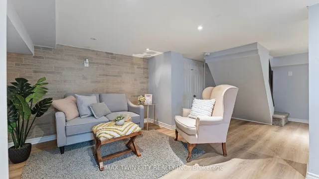 Additional image 21 of 157 Weir St