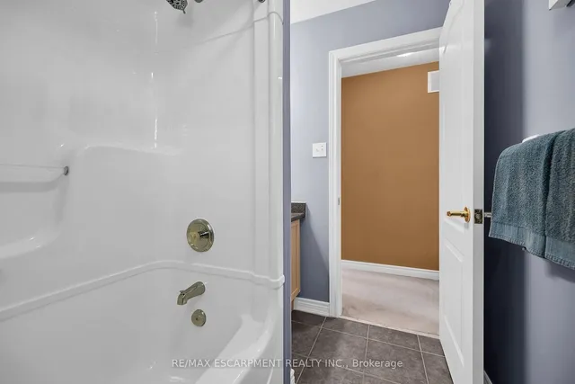 Additional image 30 of 28 Titan Dr