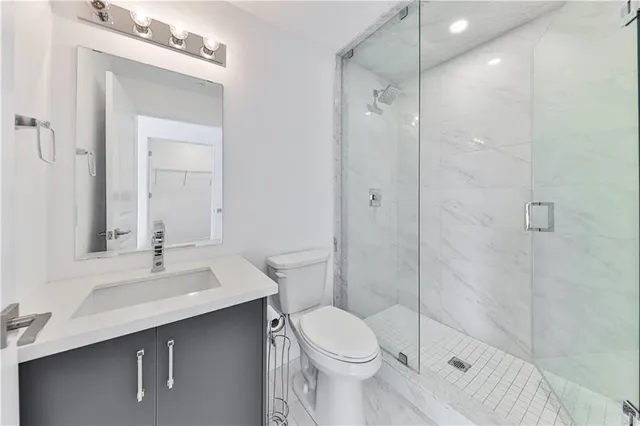 Additional image 17 of 460 DUNDAS St Unit 705