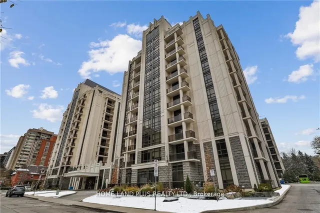 81 Robinson St Unit 206