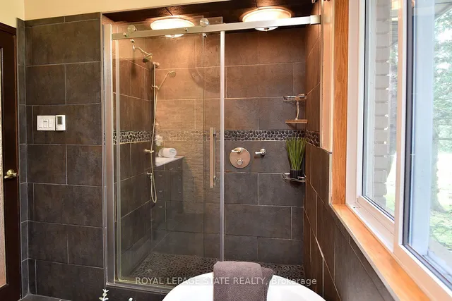 Additional image 24 of 731 Old Hwy 8