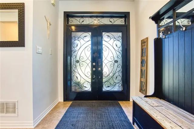 Additional image 5 of 261 MONTREAL Cir